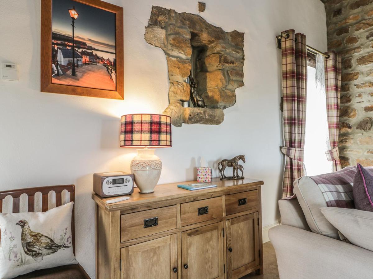 Cottage Val Fylingdales ภายนอก รูปภาพ