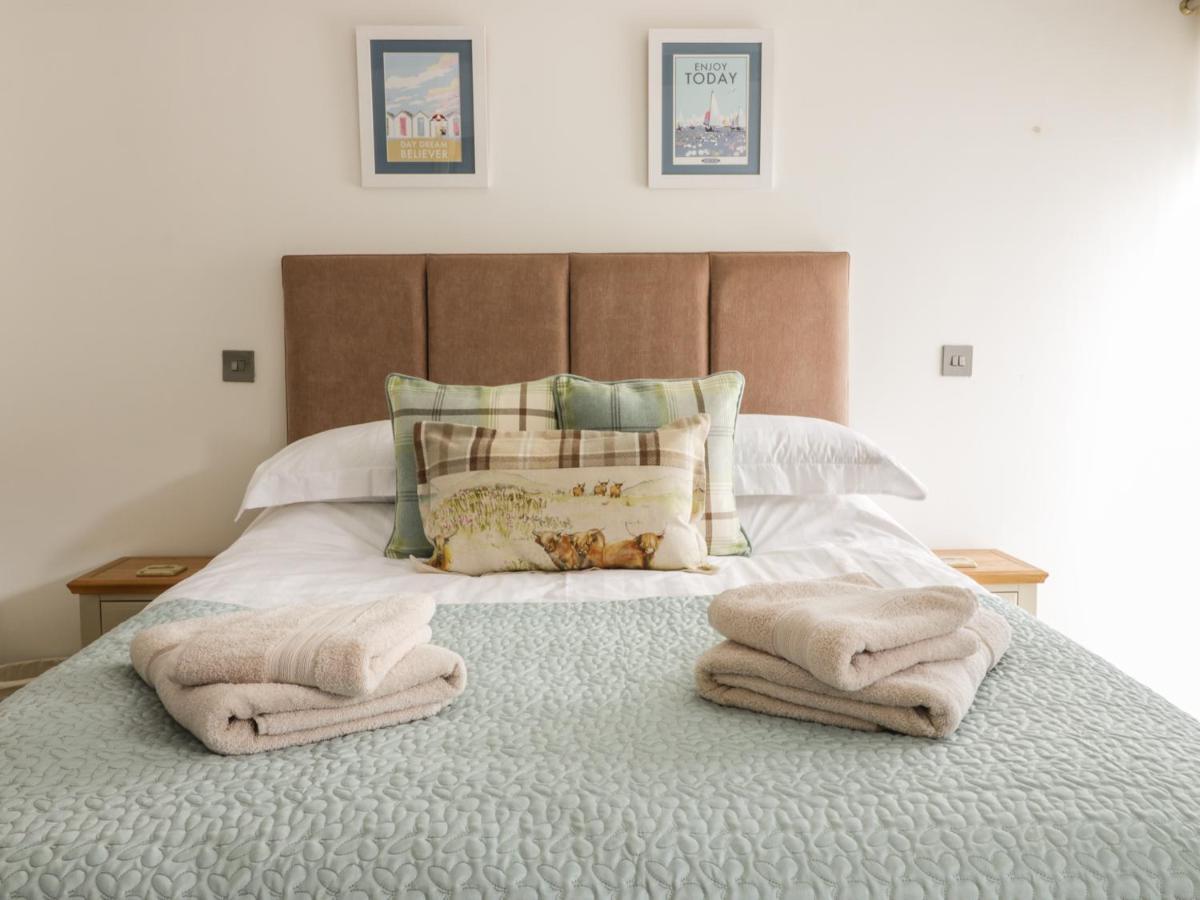 Cottage Val Fylingdales ภายนอก รูปภาพ