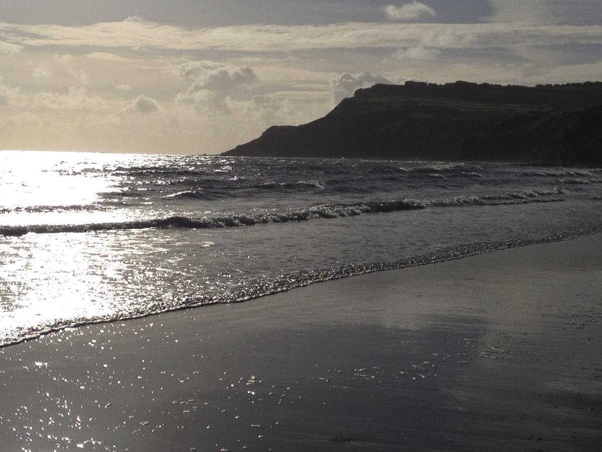 Cottage Val Fylingdales ภายนอก รูปภาพ